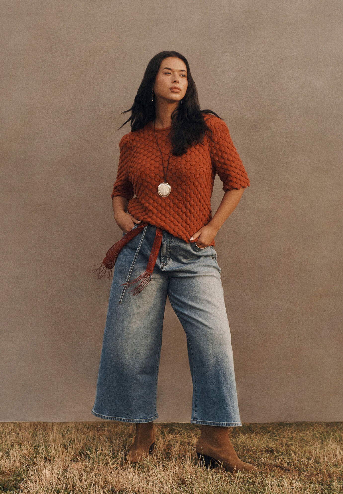 Scallop-Trim Short Sleeve Sweater, BURNT OCHRE, alternate image number 4