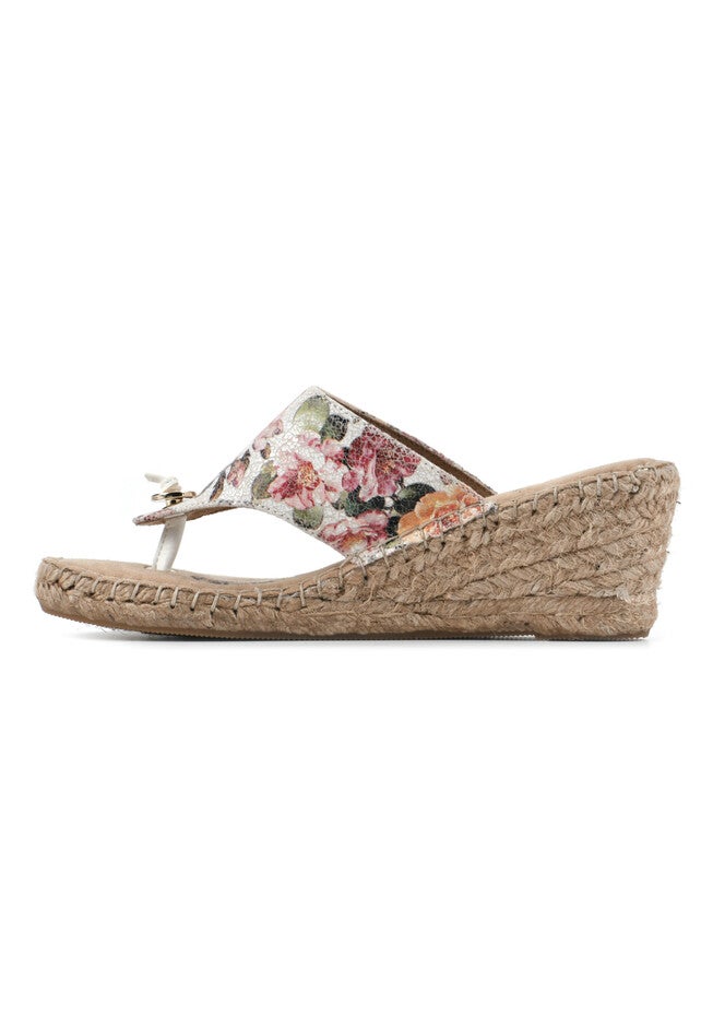 White Mountain Beachball Wedge Espadrille, , alternate image number null