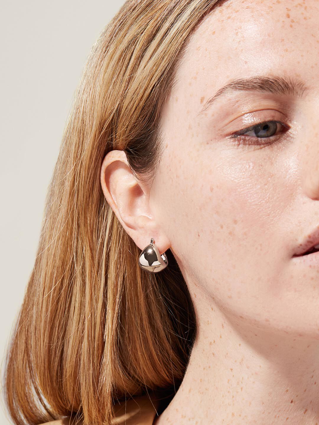 Abby Silver Hoop Earrings, SILVER, alternate image number 2