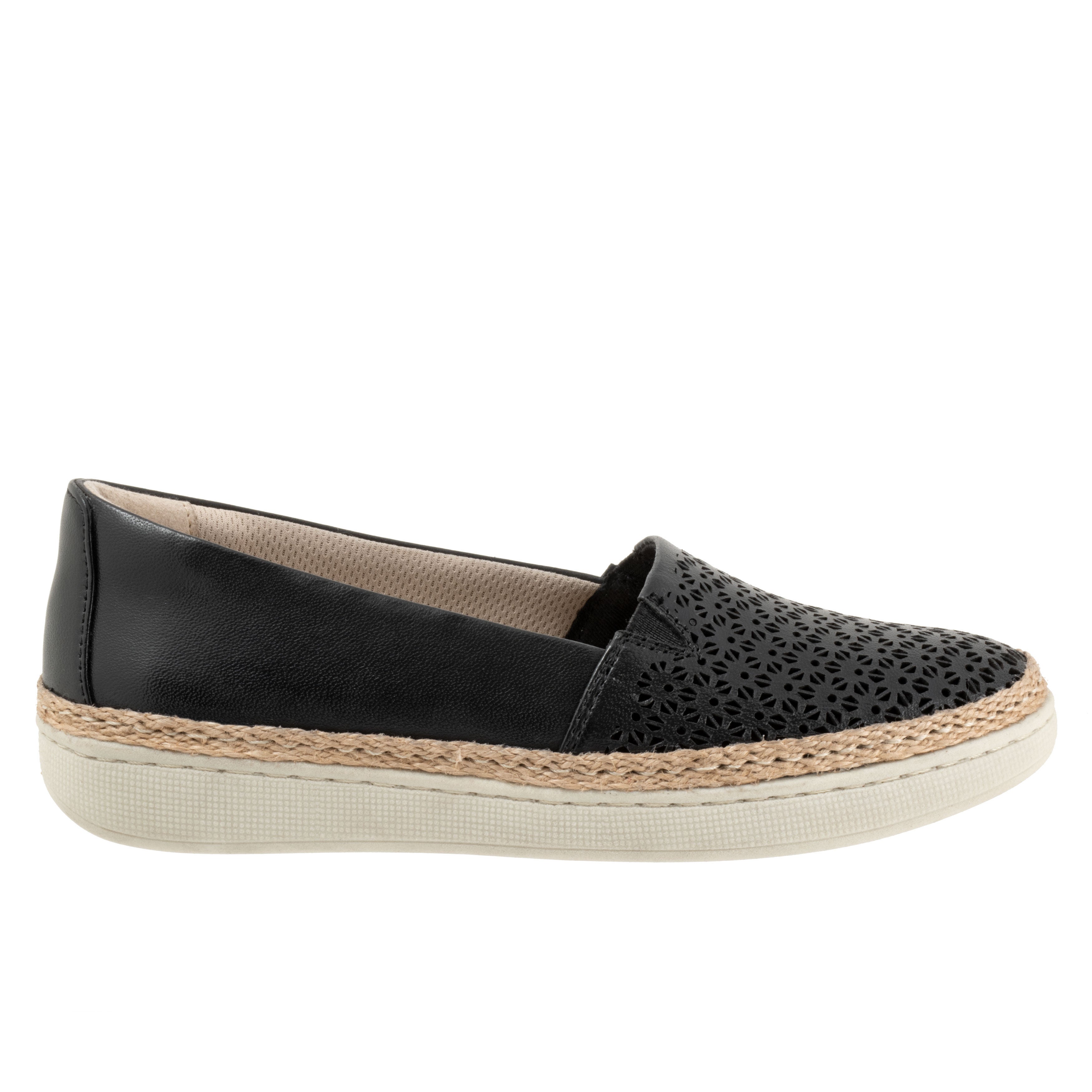Accent Perf Sandal, BLACK, alternate image number 4