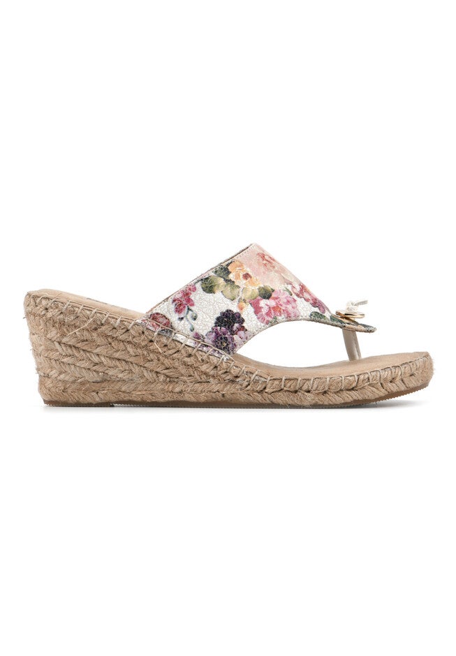 White Mountain Beachball Wedge Espadrille, , alternate image number null