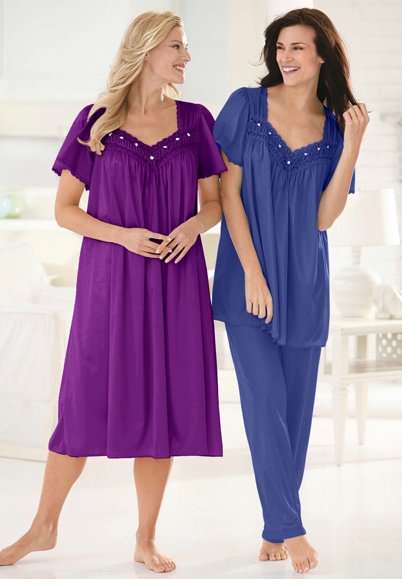 Short Silky Lace-Trim Gown, , alternate image number 4