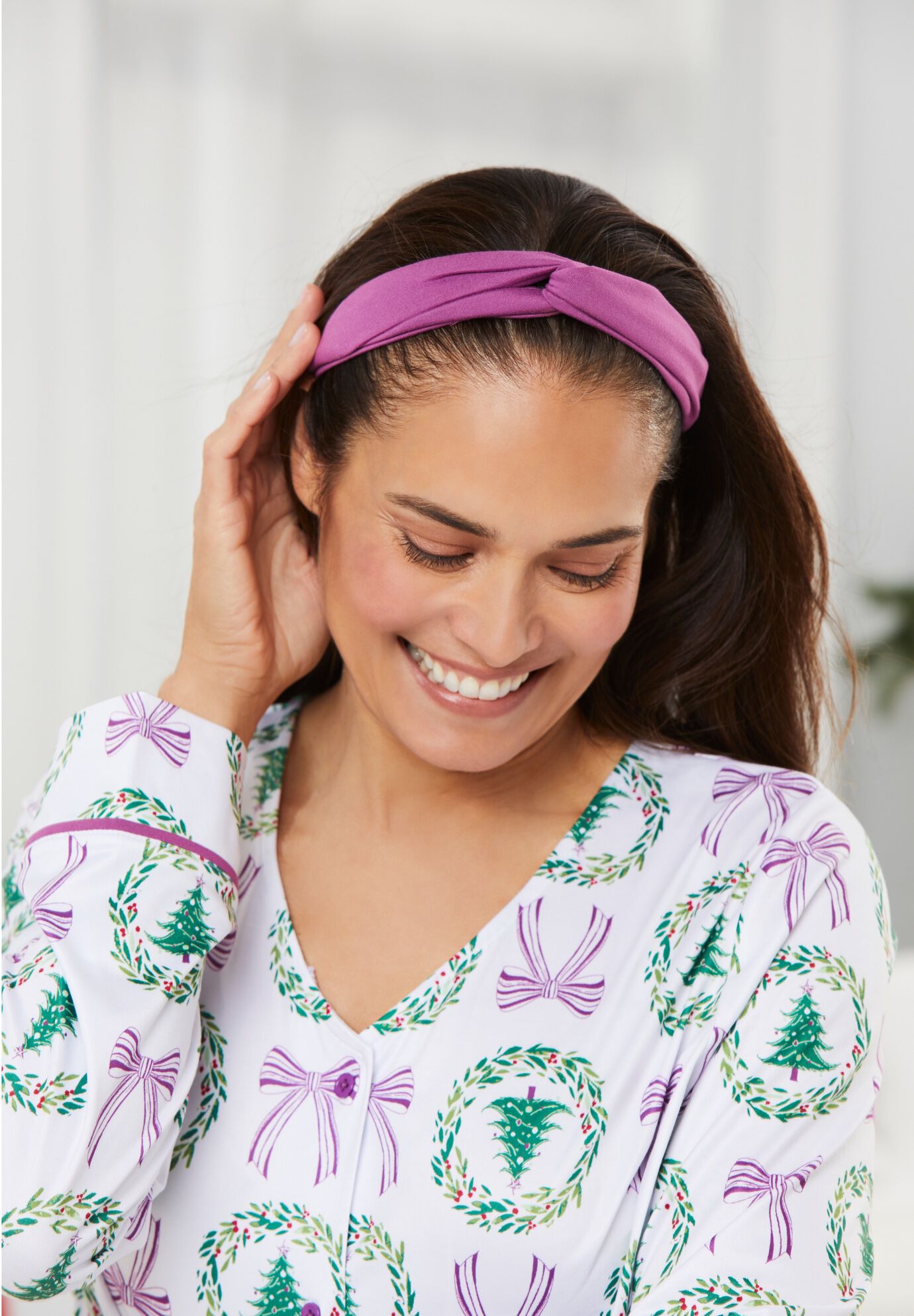 Dreams & Co.&reg; V-Neck Pajama & Headband Set, , alternate image number 7