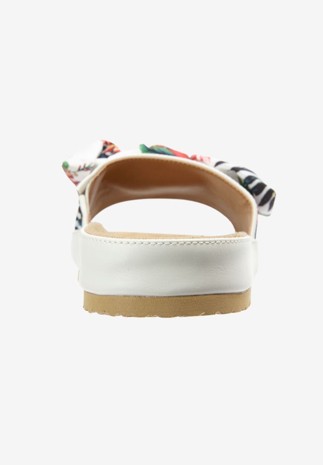 The Stassi Footbed Sandal image number null