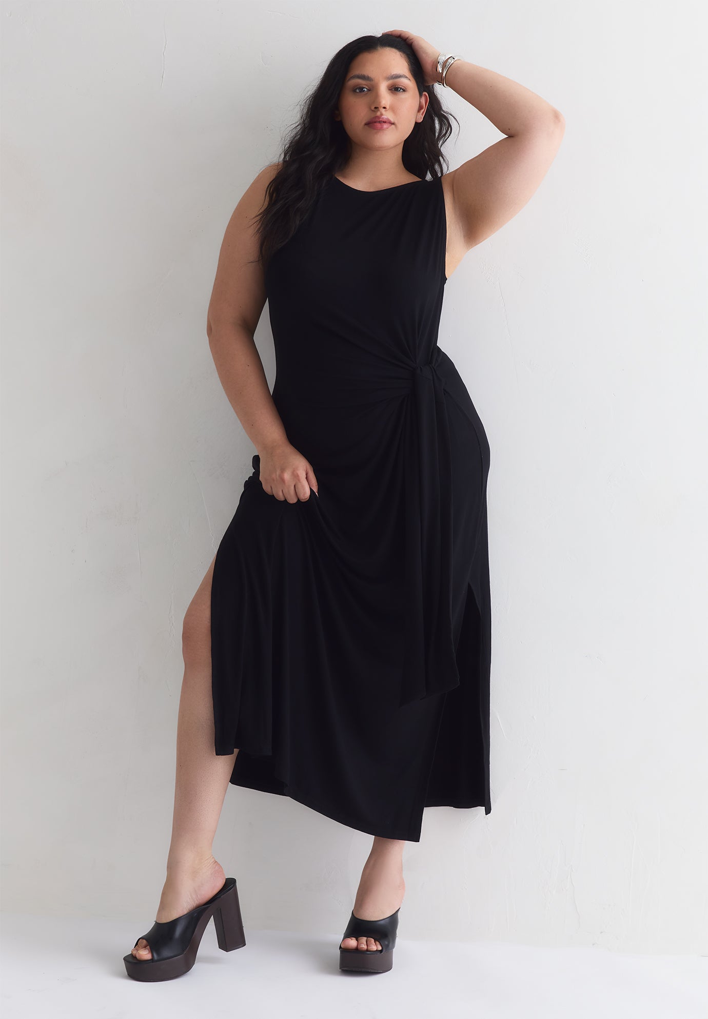 Sleeveless Side-Tie Knit Midi Dress image number 3