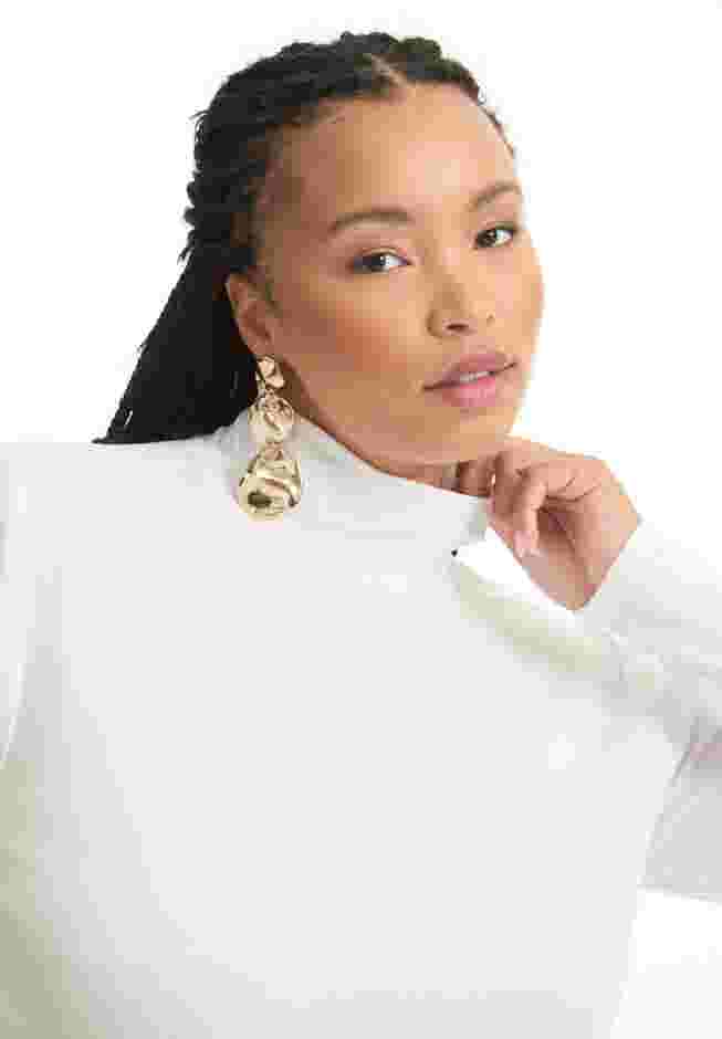 Ribbed Mock Neck Top image number 2