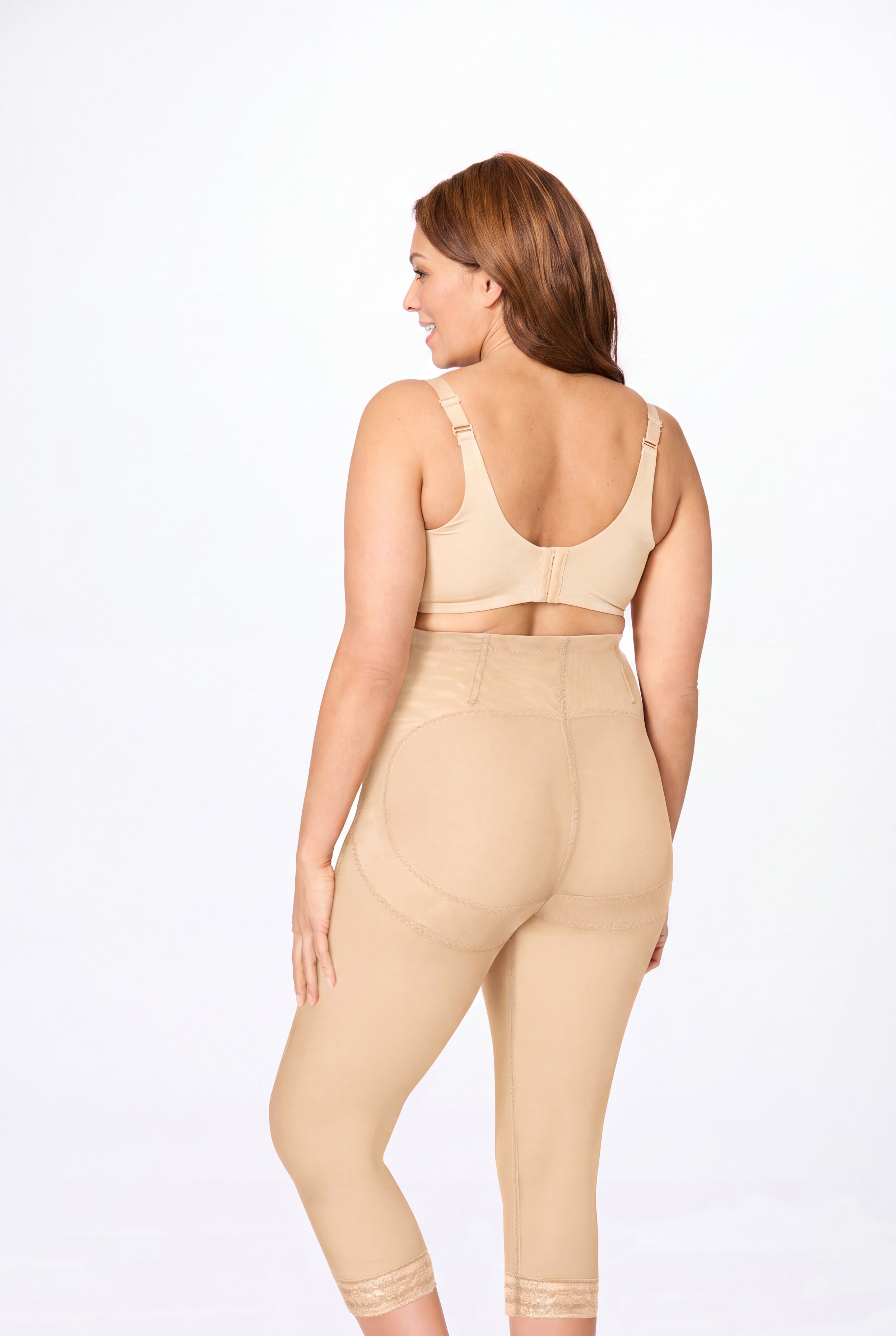 Power Shaper Firm Control High-Waist Capri Shaper image number 2