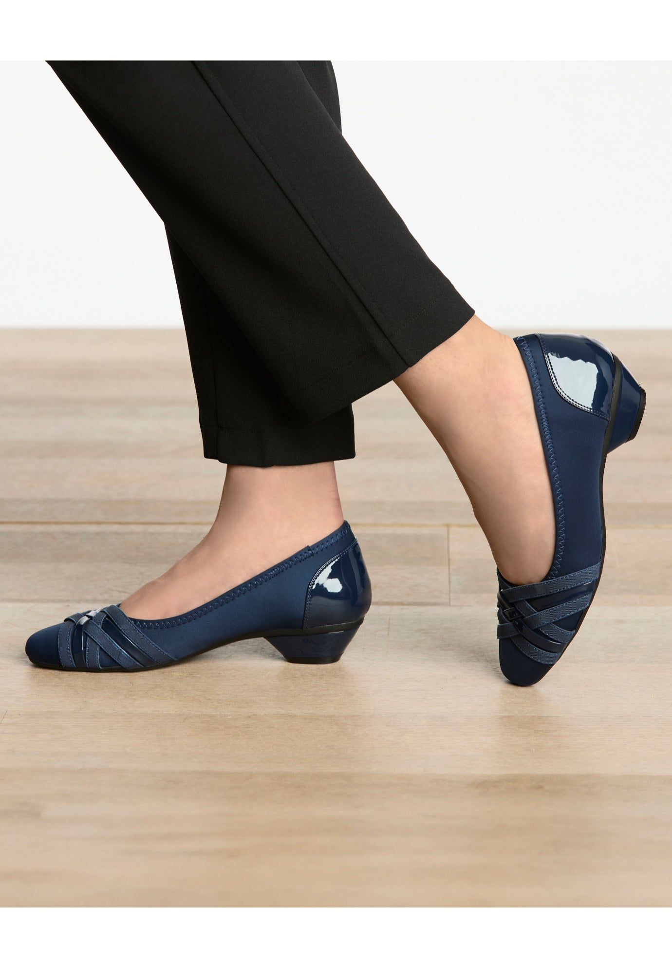 The Quinlan Slip On Pump image number 5