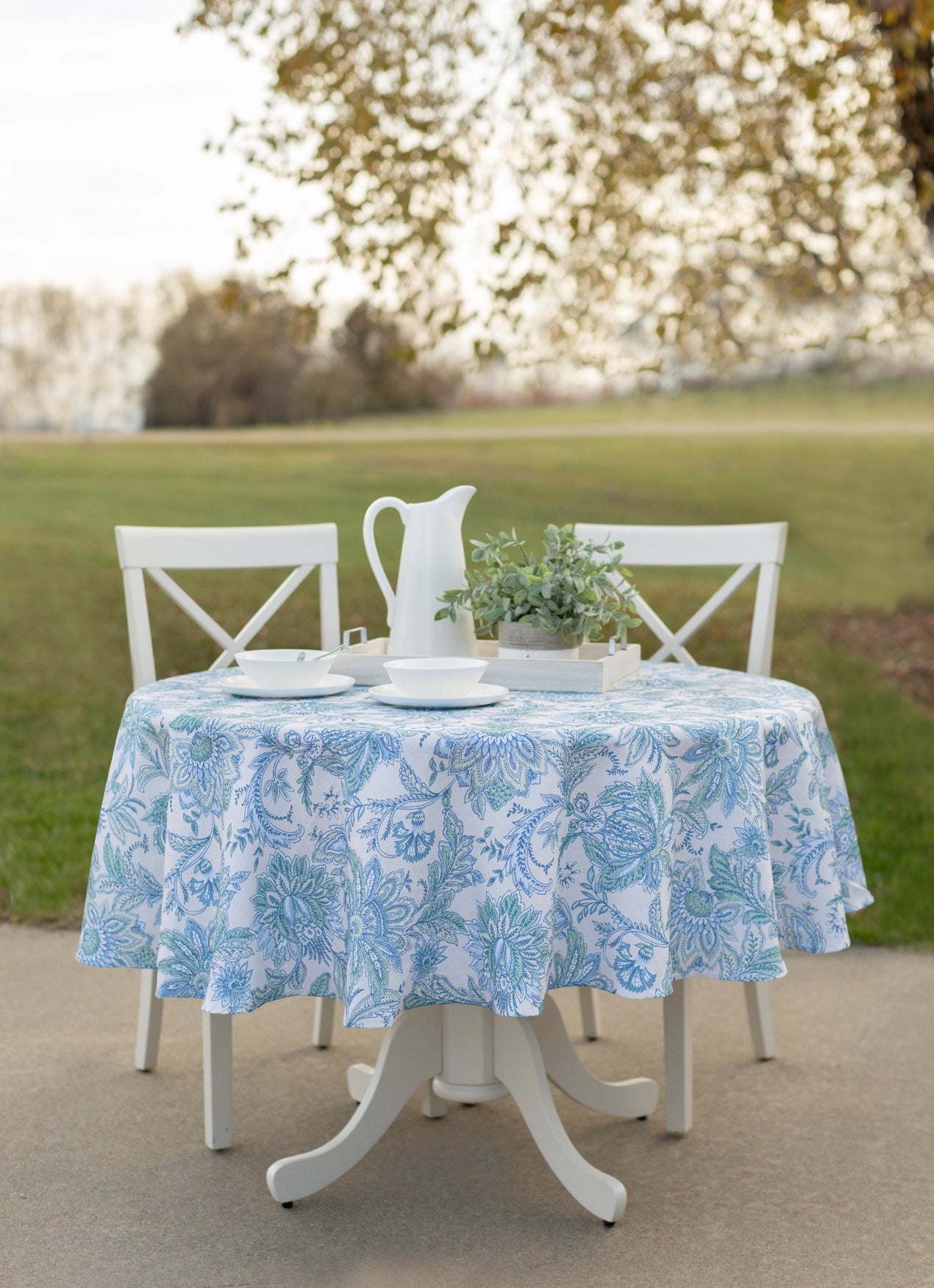 70" Round Katarina Floral Table Linen image number 0