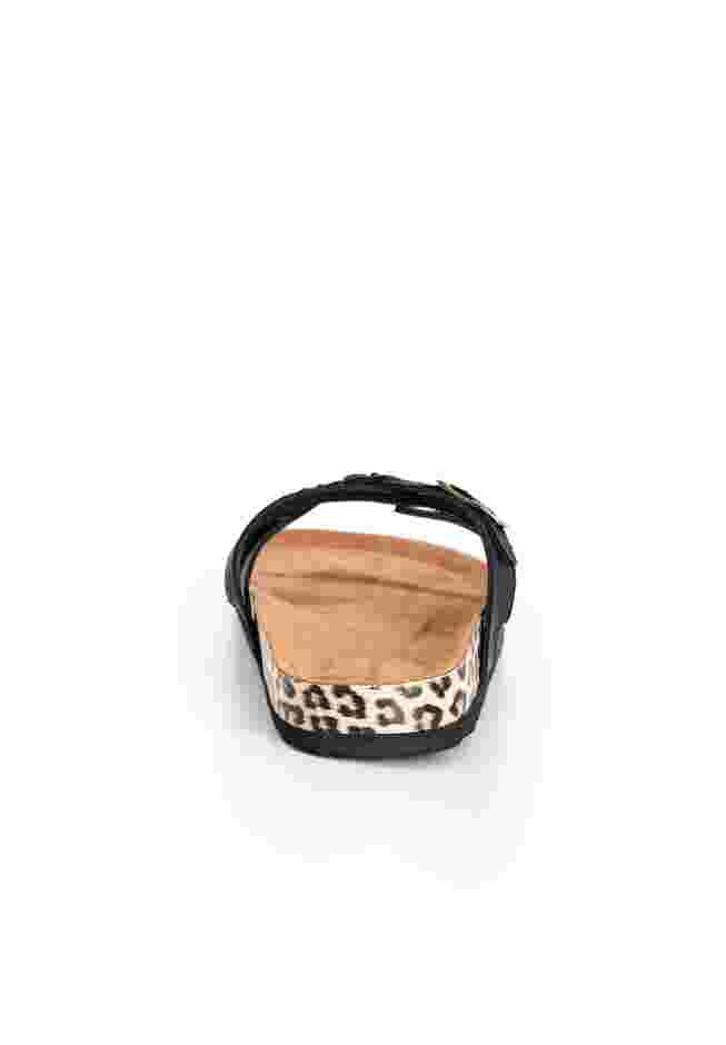 Deena Sandal image number 1
