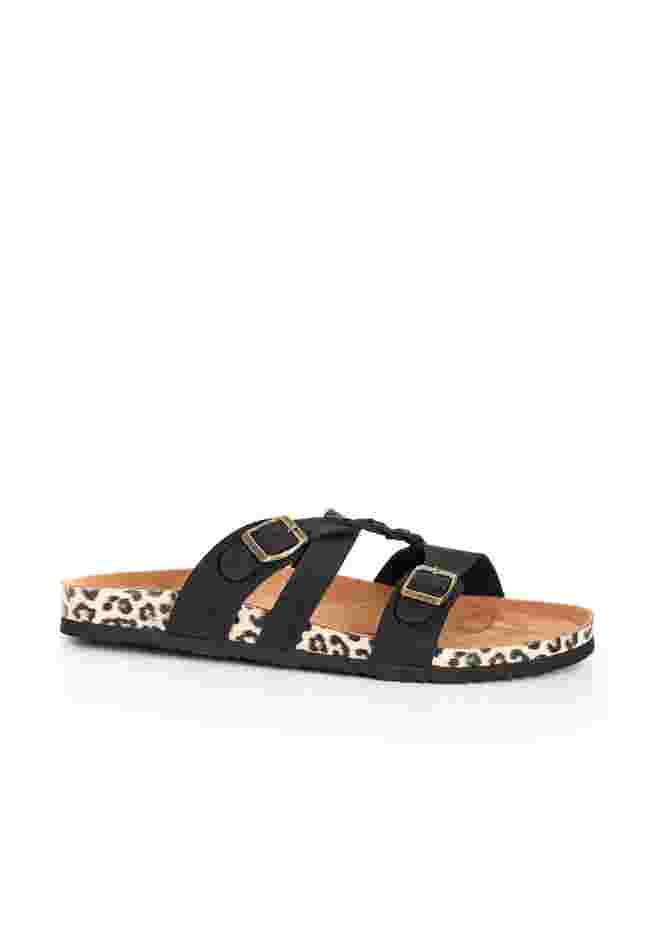 Deena Sandal image number 2