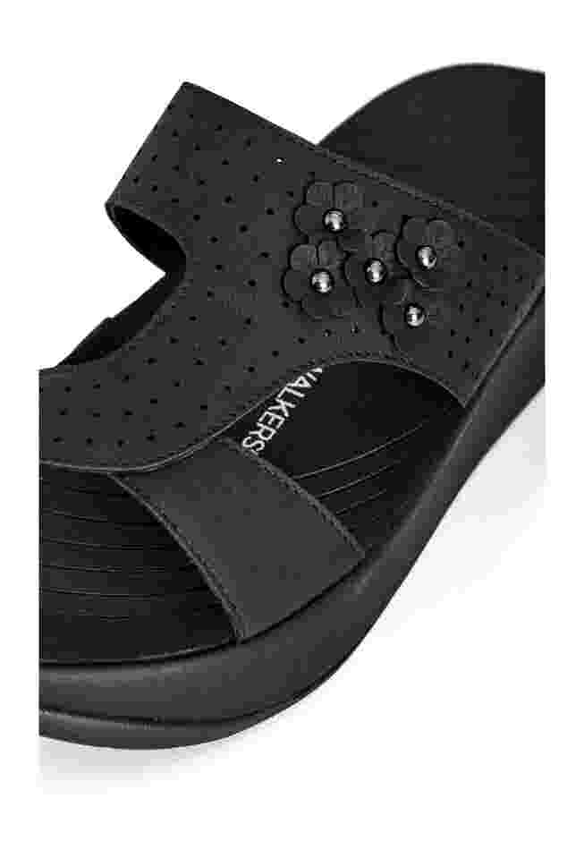 Melissa Wedge image number 5