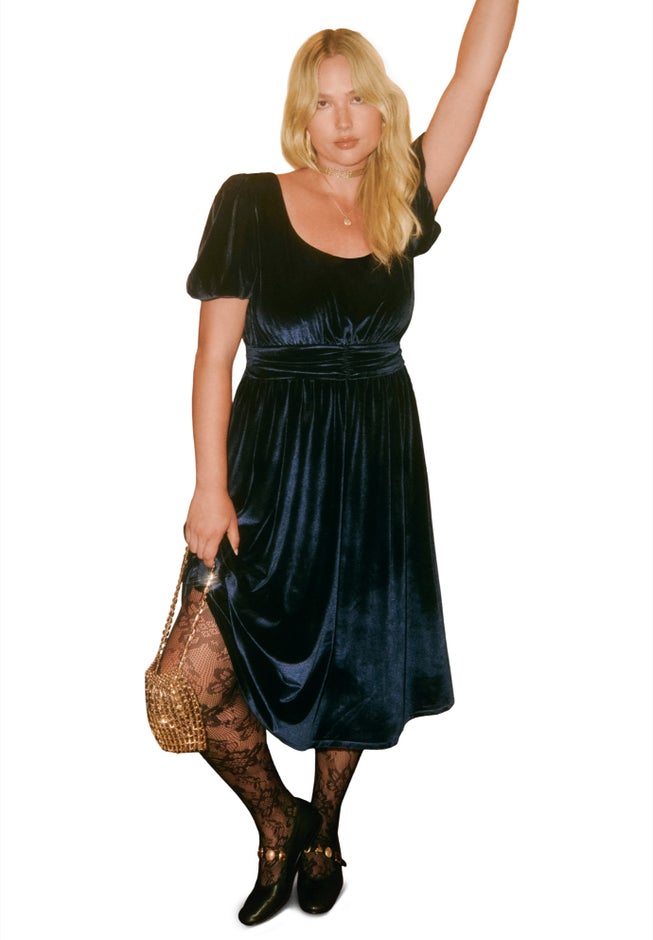 Puff Sleeve Stretch-Velvet Midi Dress image number 3