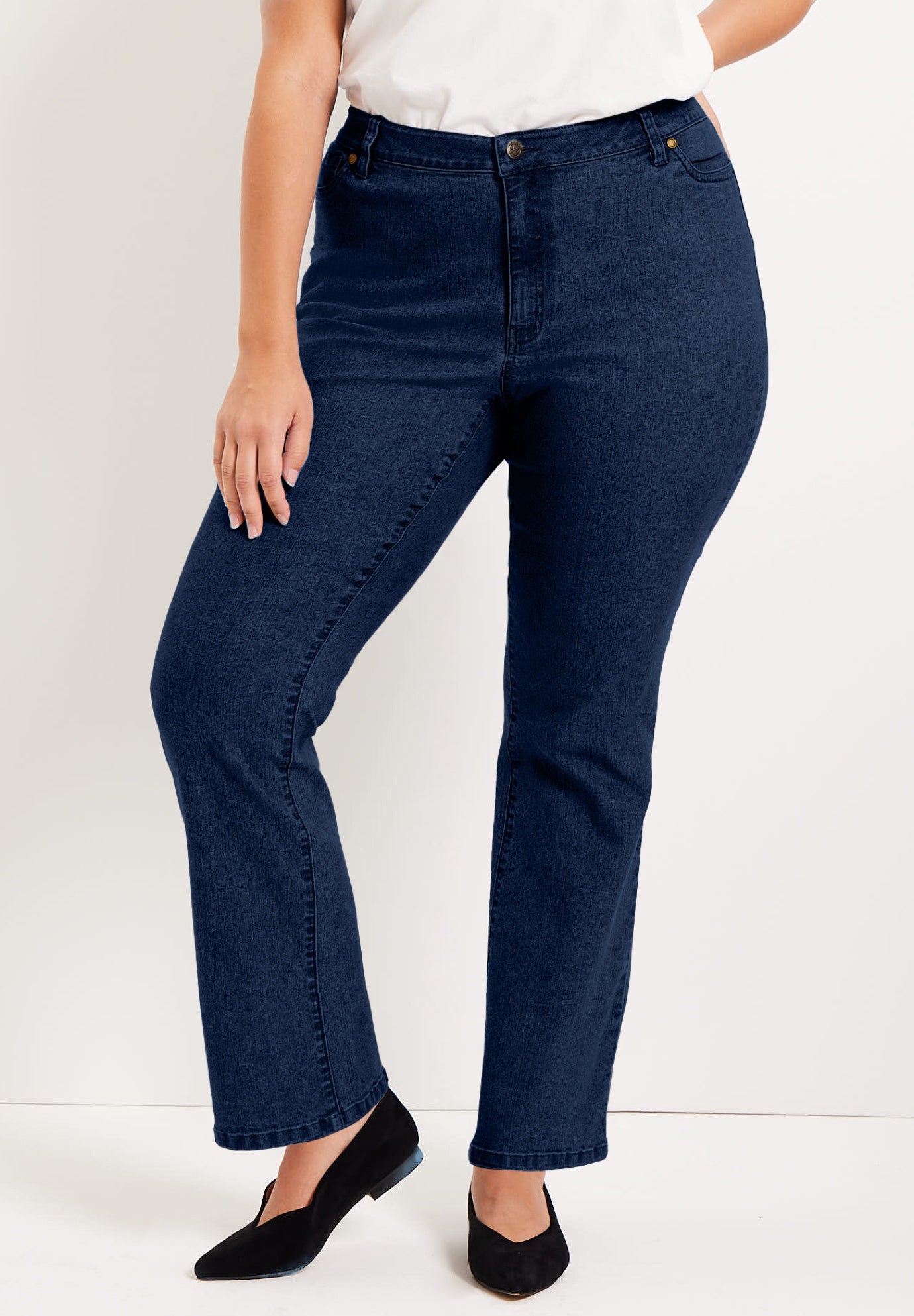 Curvie Fit Bootcut Jeans image number 0